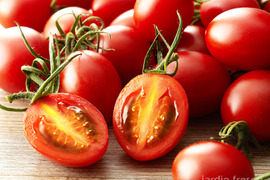 シュガープラム1kg 糖度10度以上の高リコピン(13mg)極甘・完熟・高糖度ミニトマト　ジューシーな甘さがクセになる(300003)