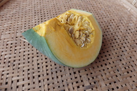 【自然栽培】カボチャ（カット約700g）