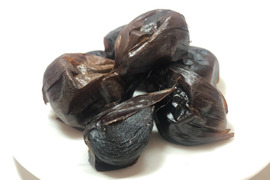 【300円OFFクーポン】奇跡のブラックフルーツ お試し100g【ソフトドライタイプ】糖度60度超え！
