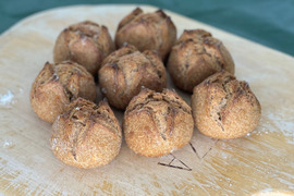 【超貴重な有機JAS認証パン】Singleパン㉙：麦の栽培から一貫生産　自然栽培小麦のみ使用したプチパン8個