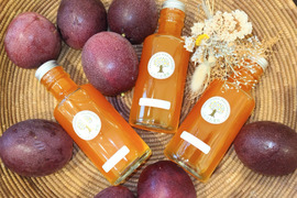 【ギフト】【敬老の日】夏に飲みたい！【パッションフルーツシロップ】180ｍｌ×3瓶
箱入り、熨斗対応します！