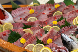 【青空レストランで紹介！】フルーツ魚 平戸なつ香ブリ約3kg（真空パック・あら付き）【冬ギフト】 のし対応可能
