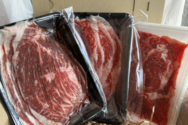 【福袋】牛ブリスケ(コウネ)・イチボスライス食べくらべセット(ブリスケ切り落としのおまけ付)【しゃぶしゃぶ・すき焼き】