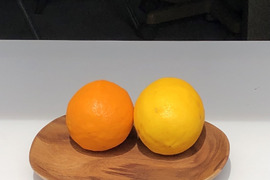 有機JAS八丈島レモン　オレンジ？レモン完熟熟‼️1キロ
ノーワックス　東京都GAP取得！
期間限定‼