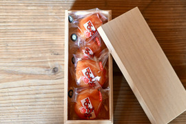 【冬ギフト】自然栽培あんぽ柿　桐箱小（300g）