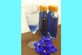 【冬ギフト】薔薇とバタフライピーのデュエット🎵ブルーの薔薇シロップ(ハート型瓶100ml)