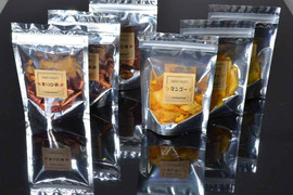 自然な味わい　国産ドライフルーツ（イチゴとマンゴー）！！