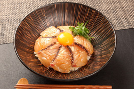 母の日ギフト 【メッセージカード付き】熨斗対応可 沼津産マダイ漬け丼の素　5パック（保冷バック梱包）