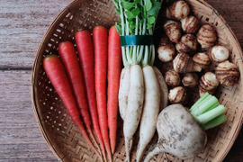 有機JASのお雑煮4種セット❗️【雑煮大根・金時人参・小えび芋・辛味大根】お正月をオーガニック野菜で始めよう［発送日12/27、28  お届け12/28、29（北海道、東北の一部、沖縄は12/30）］