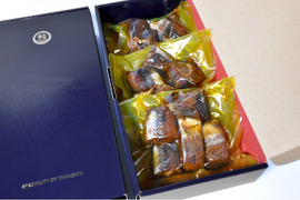 【冬ギフト】あっさり味ぼうたら煮200g×3袋入(真空パック/ギフト箱入/短冊のし可能)棒鱈/棒だら/お歳暮/御歳暮