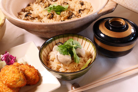 【冷凍】牡蠣たっぷり♪かきご飯の素（2合用）×3袋　炊飯器で炊くだけ！　料亭の味　ギフトに最適♪
