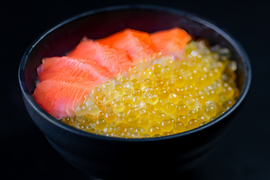 包丁まな板いらず！溶かしてそのまま食べれる「日向夏サーモン」スライスと「つきみいくら」セット！