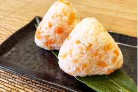 旨味たっぷり！【甲州ワイン鱒】 ほぐし(1パック 約100g)