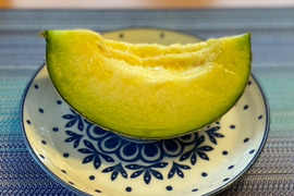 【緑肉メロン！規格外品】アールスメロン(800g~1kg×4玉)