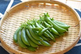 予約受付中【4月下旬より順次出荷】和らぎ農法　豆まめ　おやつ便（スナップエンドウ約700g）