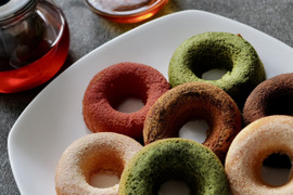 米粉ドーナツ 12個 五彩ドーナツ 米粉仕立て 焼きドーナツ 国産米粉 有機米粉使用 ほんだ農場 石川県産米粉 きび糖 いちご 抹茶 チョコ シナモン 焼き菓子 ギフト お菓子 詰め合わせ