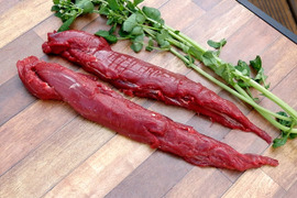 鹿肉のヒレ300g　☆ブロック【熟成】【ジビエ】【ヒレカツ】熨斗対応可