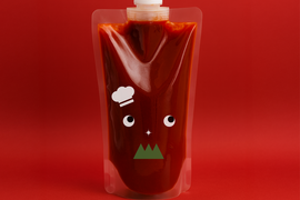 甘みとコクの強いトマトをぎゅっと凝縮したそのまま食べても美味しい「トマトの一番星ピューレ」380ｇ入り