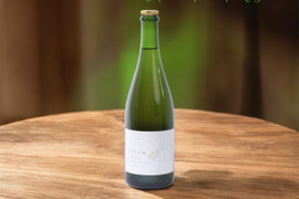 新定番！料理がおいしい梅ワイン　自然栽培の梅100%使用(無添加)
Japanese apricot sparkling wine 'TIES+' 750ml　4本セット
