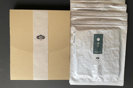 ＊5月1日から値上げすることになりました。今月末まで今の価格なので、この機会にぜひ！自分に、大切な方へ、、【ギフトBOX】   新月(味付のり)2袋・満月（焼きのり）2袋入り