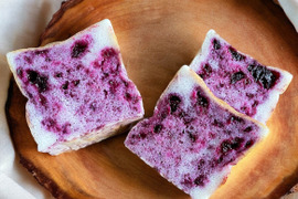 グルテンフリー　自然栽培米とブルーベリーのパン