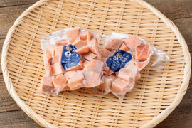 【便利で美味しい】秋サケサイコロカット／200g入4パック（３Ｄ冷凍）