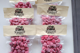 樹上完熟冷凍ラズベリー真空パック100g×６ｐ