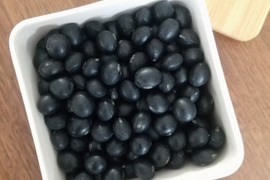 【北海道十勝産】黒大豆（1.2kg/レターパックで発送）