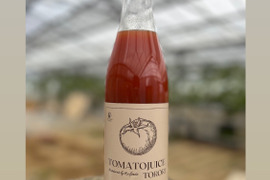 甘くて飲みやすい！無添加トマトジュース720ml　『TORORI』