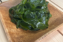 【青森県佐井村産】　塩蔵わかめ　300ｇ (150g×2袋)