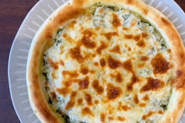 大人気！簡単！しらすピザ🍕(マヨコーン、大葉ジェノベーゼ)各2枚