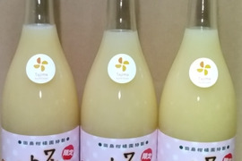 【女性に人気　雪の様に白いから】　ワンダーゆき　はるか完熟贅沢搾りジュース720㎖の3本セット