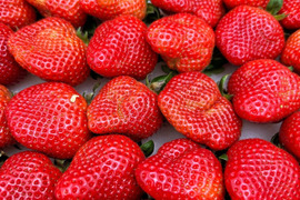 🍓イチゴ🍓家庭用🍓福岡県産🍓  空中で真っ赤に実る🍓
【あまおういちご 1080g】 180g×6pc