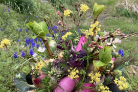 【期間限定】【春ギフト】花と野菜をミックスした ブーケ かごタイプ【カラフルなミニ野菜】【お誕生日】【開店祝い】【周年祝い】【お供え】