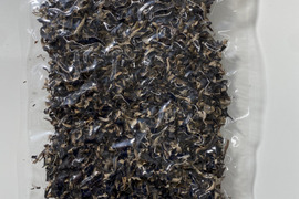 ★細かいけど便利★乾燥カットきくらげ【北海道産】きざみタイプ90ｇ ※規格外※細かいけど使いやすい！