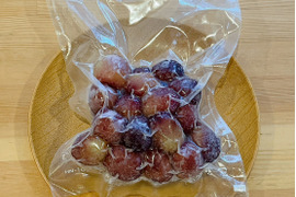 スイーツにぴったり！【冷凍クイーンルージュ】 1kg (200g×5袋) 信州クイーンルージュを凍らせてみました#NKF00010