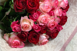 【母の日ギフト】『ありがとう』感謝の気持ちを込めた鮮度抜群バラの花束(赤ピンクmix30本入り)【5月は母の月・5月31日までお届け】ギフトラッピング付き、4〜50cm、微、無香性