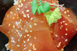 【福袋2025】5600円相当！沼津産 真鯛 ＆マグロ漬け丼の素 各6袋 & 鯵ひもの2尾
