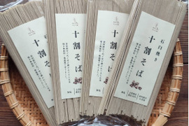 自然栽培蕎麦100％『十割蕎麦（乾麺）』南阿蘇村在来種（200g x 4袋）