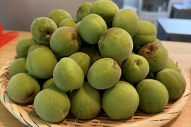 爽やかな香りの南高梅1kg