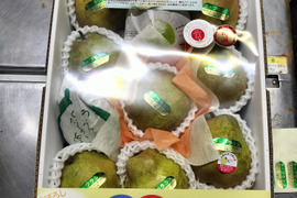 とろける甘さのラフランス　山形特産！大玉サイズ、３キロ(8~10玉)　お歳暮、贈り物にも　ラ・フランス「熨斗対応可」