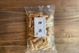 玄米揚げ餅（おかき)　「神楽　かぐら」100ｇ×6袋   農薬不使用もち米使用