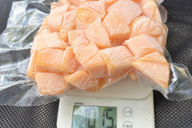 【今だけ800円OFF】冷凍カットメロン(赤肉レノンメロン)1kg