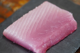 【国産】冷凍天然！モチモチ食感のビンチョウマグロ（1キロ）