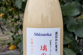 贅沢生搾り【璃の香】日本平ソーラーレモン®️璃の香 無添加ストレート果汁 720ミリリットル瓶