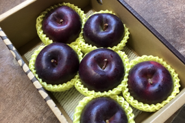 超希少高級りんご　葉取らずこうみつ　2キロ5-8入　蜜入チェック済！　すぐ発送‼️