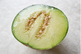 【冬ギフト】今が食べ頃!!くまもと産アンデスメロン2玉(1.2kg)