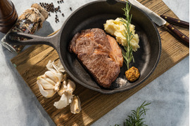 八崎牛熟成リブロースステーキ約200g