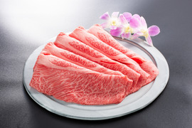 【冬ギフト】【肉の芸術】松阪牛肩ロースすき焼き用約200ｇ（シート肉）熨斗対応可