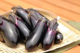 お漬物に最適ですよ☆　小茄子のセット！ （500g x 2袋）